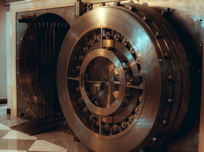 Bank vault door