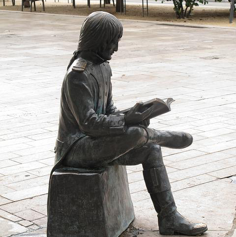 Reading Statue